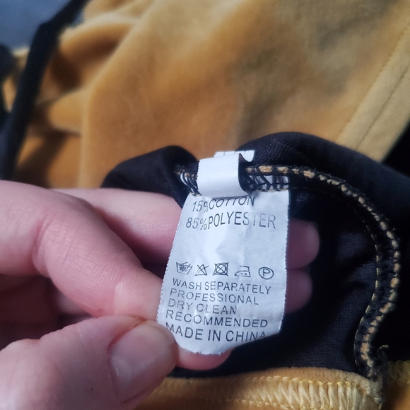 $10 Deals🤝🔖 Gold Crushed velvet Cropped Bomber Pullon drawstring hoodie size M - Picture 7 of 8